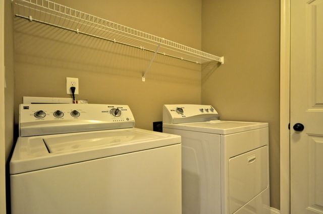 439 LESLIE WOOD DR, Clarksville, TN 37040