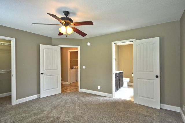 439 LESLIE WOOD DR, Clarksville, TN 37040