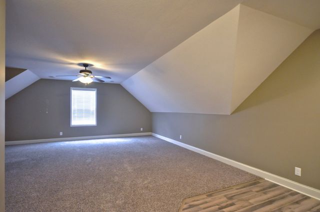 439 LESLIE WOOD DR, Clarksville, TN 37040