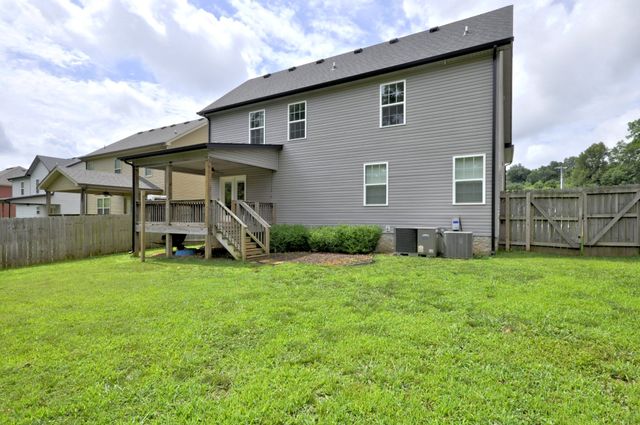 439 LESLIE WOOD DR, Clarksville, TN 37040