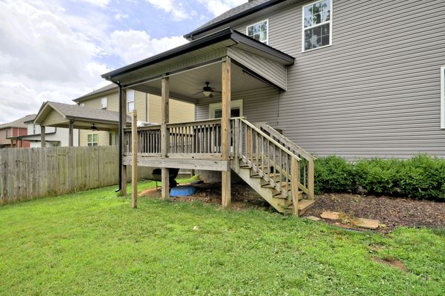 439 LESLIE WOOD DR, Clarksville, TN 37040