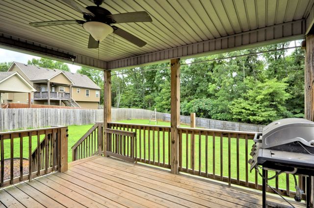 439 LESLIE WOOD DR, Clarksville, TN 37040