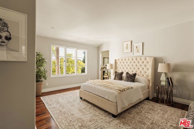 401 S Las Palmas Avenue, Los Angeles, CA 90020