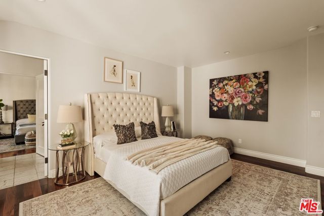 401 S Las Palmas Avenue, Los Angeles, CA 90020