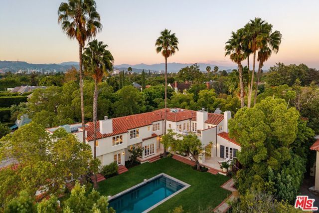 401 S Las Palmas Avenue, Los Angeles, CA 90020