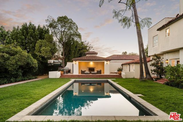 401 S Las Palmas Avenue, Los Angeles, CA 90020