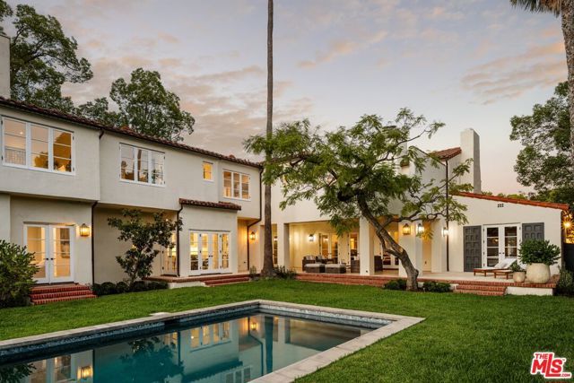 401 S Las Palmas Avenue, Los Angeles, CA 90020