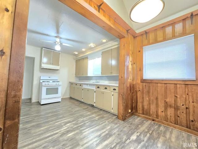 2710 Milburn Boulevard, Mishawaka, IN 46544