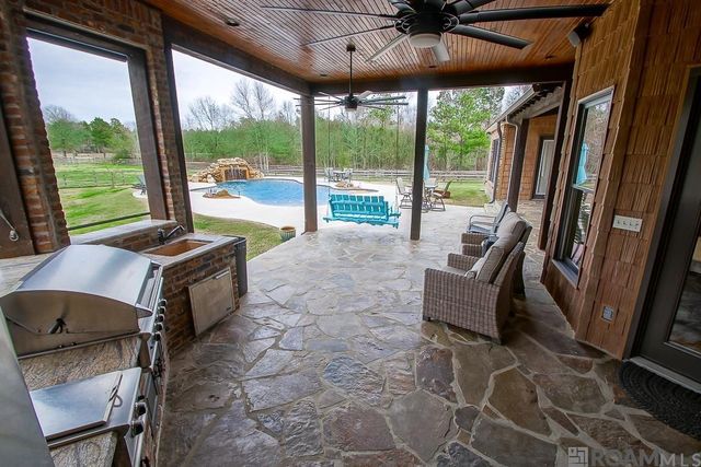 16033 Wiggins Dr, Central, LA 70770