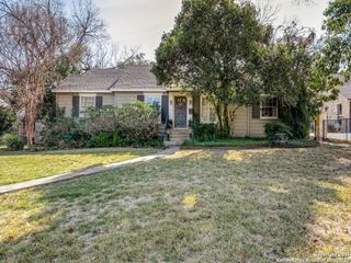 316 Elizabeth Rd, Terrell Hills, TX 78209