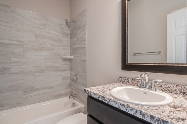 127 Dewport Road, Van Buren, NY 13027