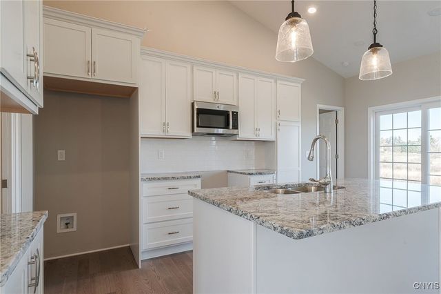 127 Dewport Road, Van Buren, NY 13027