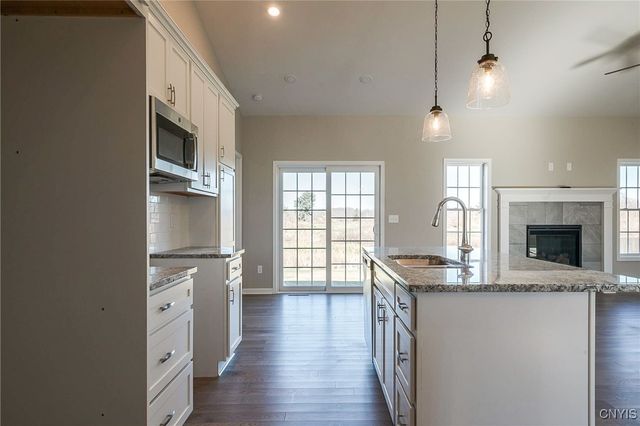 127 Dewport Road, Van Buren, NY 13027