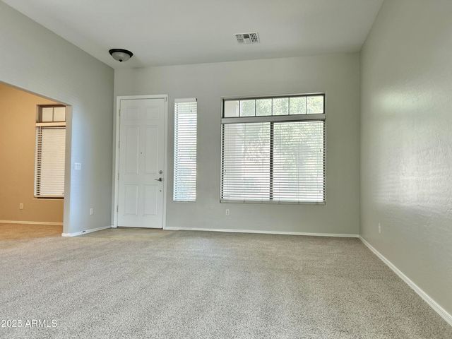 889 E LEO Place, Chandler, AZ 85249