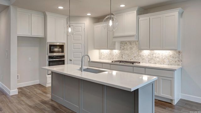 348 Haby Hill, San Antonio, TX 78253