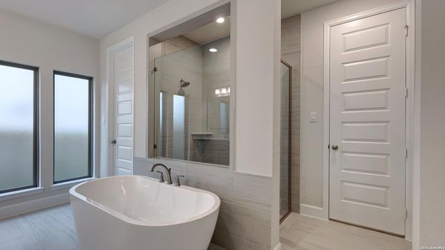 348 Haby Hill, San Antonio, TX 78253
