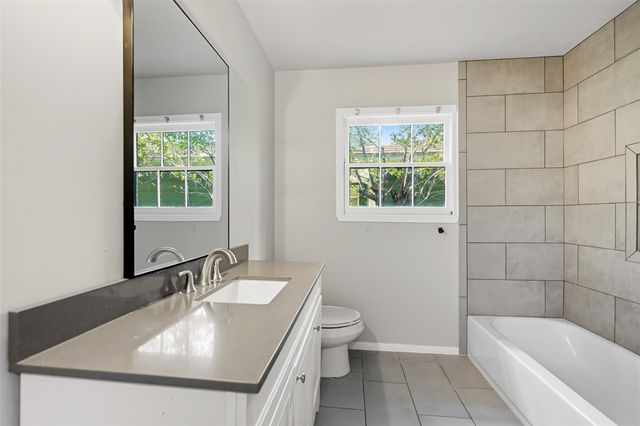 1224 N San Jacinto Street, Conroe, TX 77301