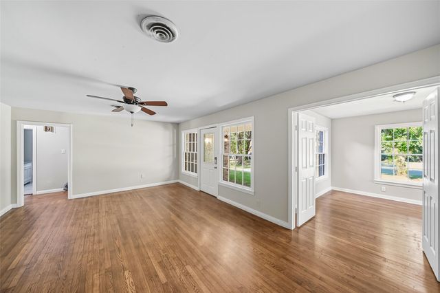 1224 N San Jacinto Street, Conroe, TX 77301