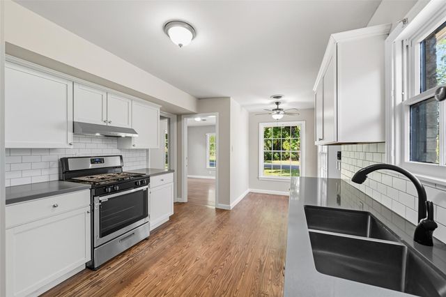 1224 N San Jacinto Street, Conroe, TX 77301