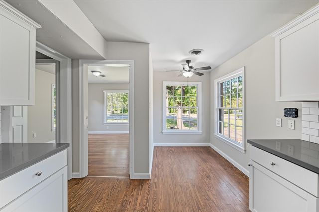 1224 N San Jacinto Street, Conroe, TX 77301