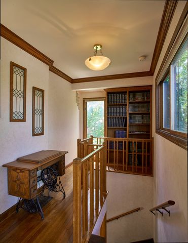 831 Circle Avenue, Forest Park, IL 60130