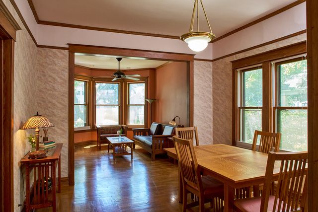 831 Circle Avenue, Forest Park, IL 60130