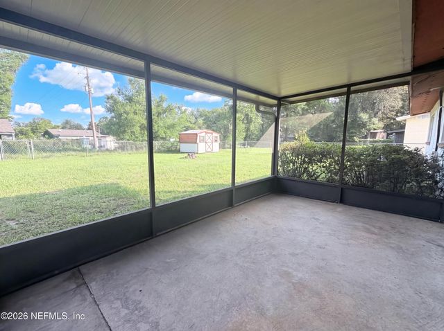 279 BONNLYN Drive, Orange Park, FL 32073
