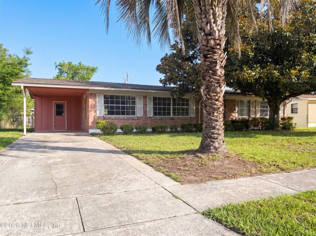 279 BONNLYN Drive, Orange Park, FL 32073