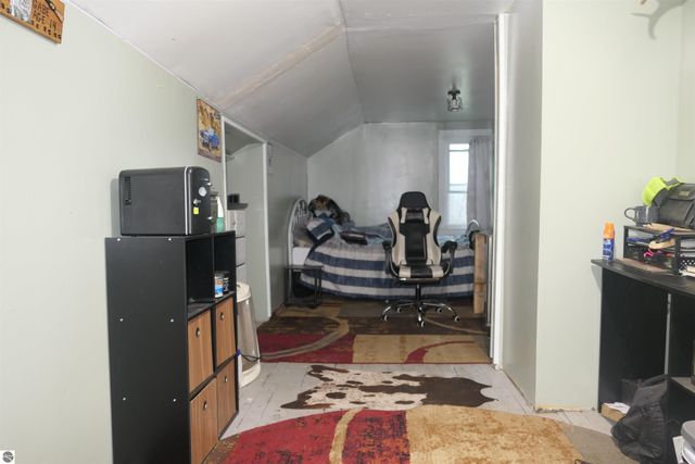 548 E Van Buren Road, Alma, MI 48801