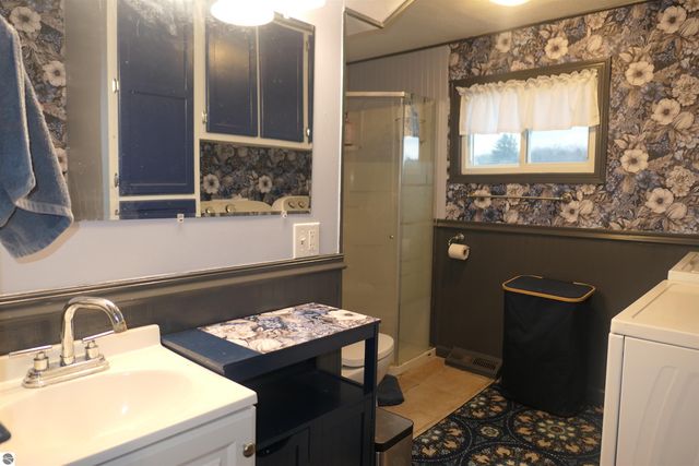 548 E Van Buren Road, Alma, MI 48801