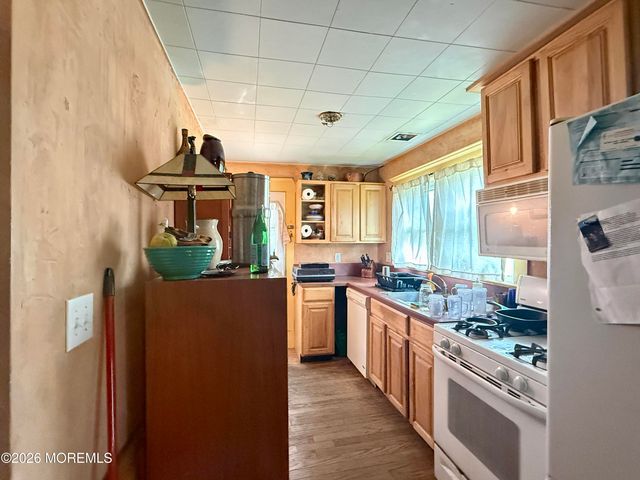 58 Neptune Avenue, Neptune City, NJ 07753