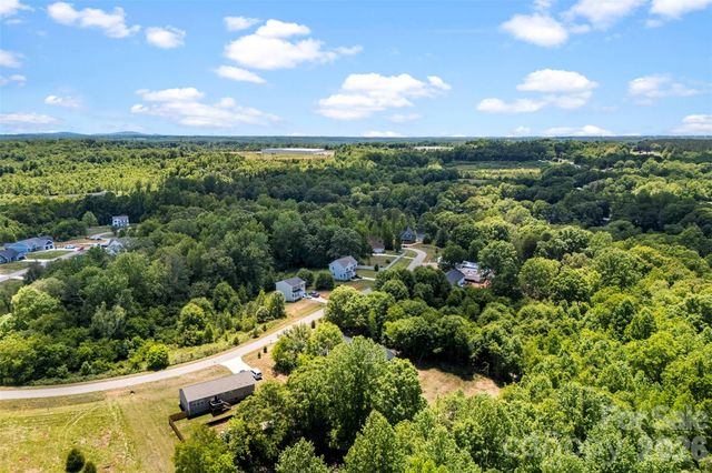 128 Slate Drive, Statesville, NC 28625
