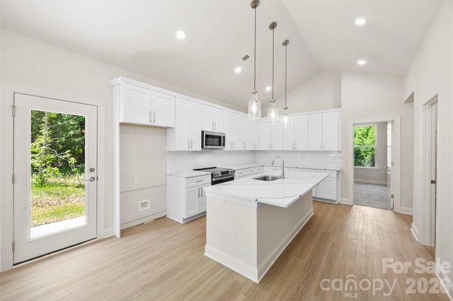 128 Slate Drive, Statesville, NC 28625
