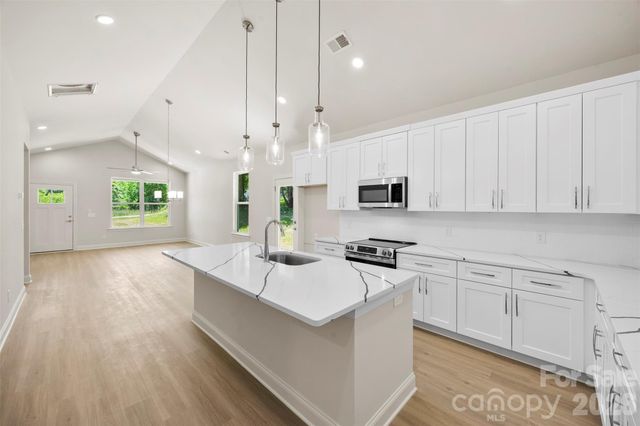 128 Slate Drive, Statesville, NC 28625