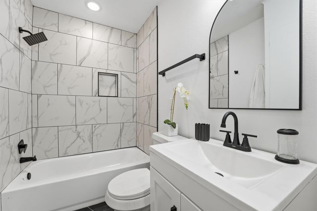 3714 Brookmeade Drive, Houston, TX 77045