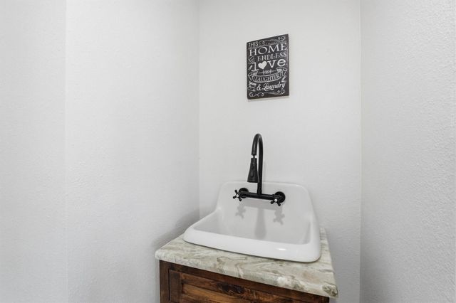 3714 Brookmeade Drive, Houston, TX 77045