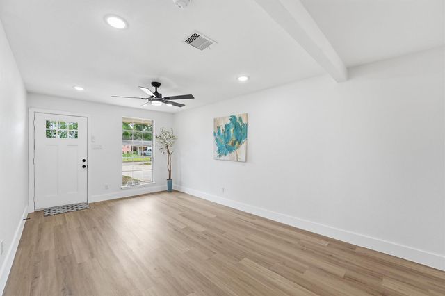 3714 Brookmeade Drive, Houston, TX 77045