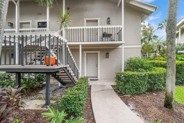 11863 Wimbledon Circle 427, Wellington, FL 33414