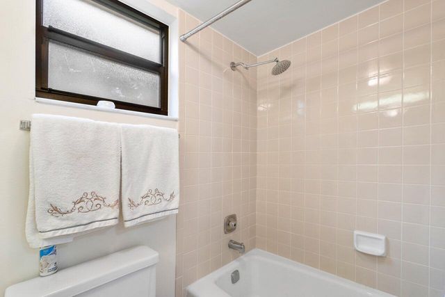 11863 Wimbledon Circle 427, Wellington, FL 33414