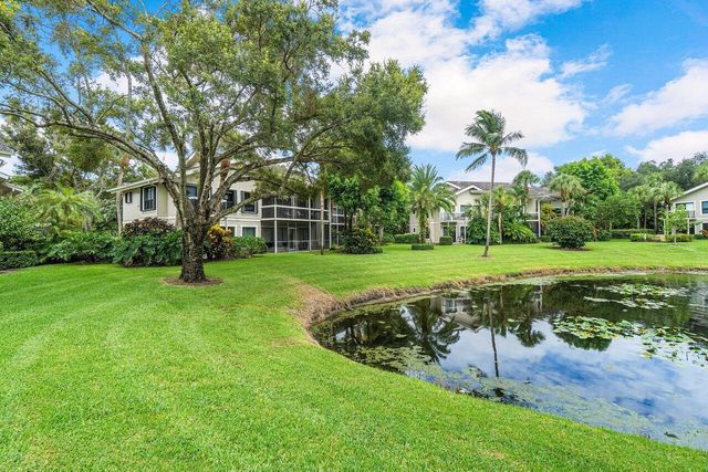 11863 Wimbledon Circle 427, Wellington, FL 33414