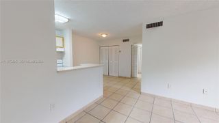 15600 SW 80th St L-202, Miami, FL 33193