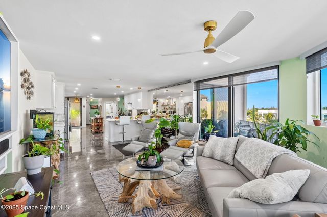 700 Wavecrest Avenue 301, Indialantic, FL 32903