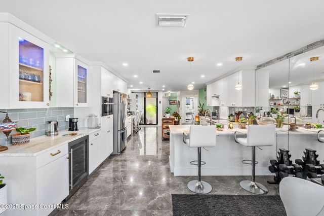 700 Wavecrest Avenue 301, Indialantic, FL 32903