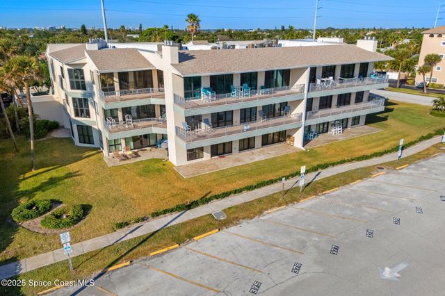 700 Wavecrest Avenue 301, Indialantic, FL 32903