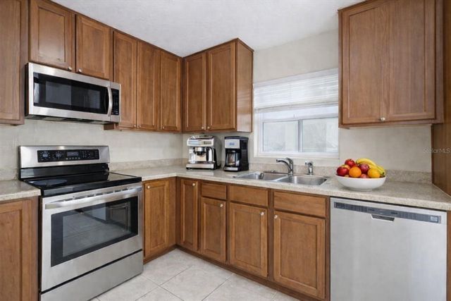 7322 54TH AVENUE N, St Petersburg, FL 33709