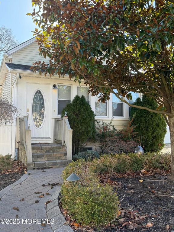 1232 Lawrence Avenue, Toms River, NJ 08757
