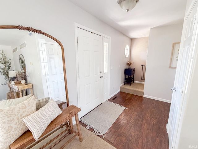 10081 Billet Court, Granger, IN 46530