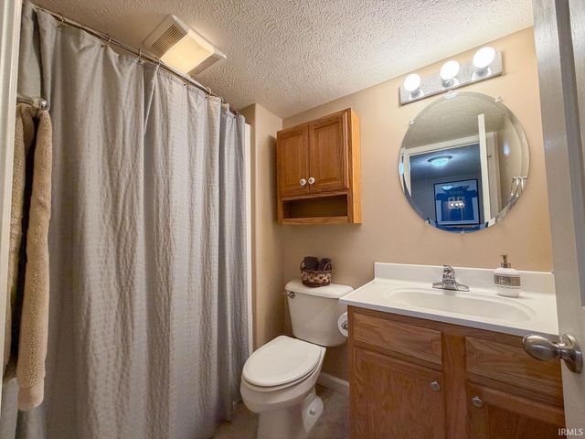 10081 Billet Court, Granger, IN 46530