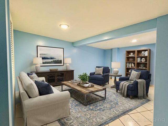 5542 S Nottingham Avenue, Chicago, IL 60638