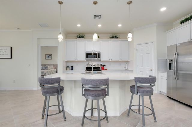 10063 CROOKED CREEK DRIVE 202, Venice, FL 34293